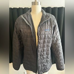 Warm & water-resistant Nano Puff Jacket!